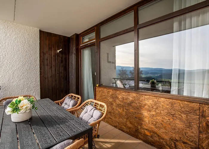 Stilvolle Auszeit I Balkon I Burgblick